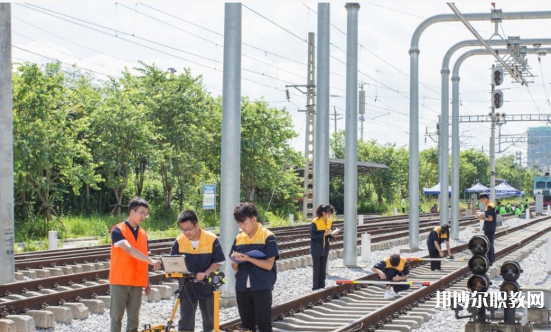 自貢2025年怎么樣才能學(xué)好鐵路學(xué)校專業(yè)