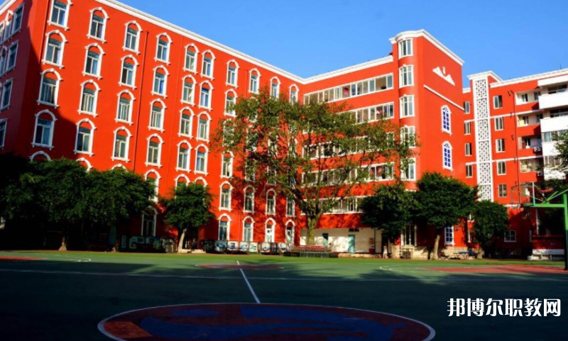 四川2025年哪個(gè)電工學(xué)校比較好