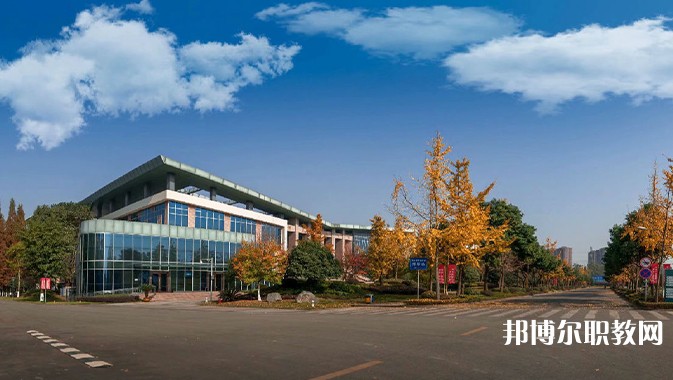 四川2025年哪所電工學(xué)校比較好就業(yè)