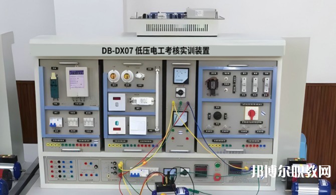 四川2025年男生讀電工學(xué)校怎么樣